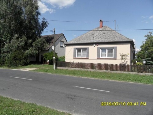 Bild 1 - Haus mit Sommerküche und Nebengebäuden