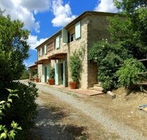 Freistehendes Haus umrahmt von Weinbergen u. Olivenbäumen - Castelnuovo Berardenga Freistehendes Haus umrahmt von Weinbergen u. Olivenbäumen - Castelnuovo Berardenga