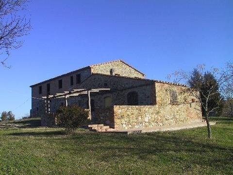 Bild 1 - Bauernhaus mit 2 Hektar Land zu renovieren