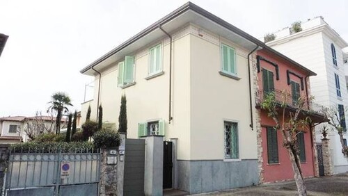 Bild 2 - 1 Zimmer Einfamilienhaus zum Kaufen in Forte dei Marmi