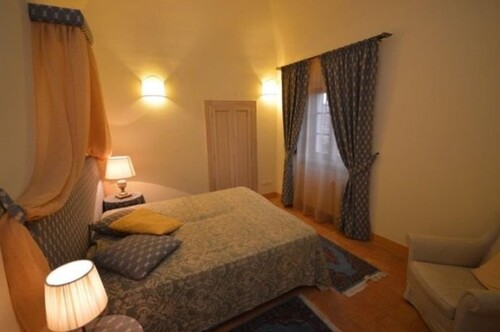 Bild 3 - 6 Zimmer Etagenwohnung in Colle di Val d´Elsa