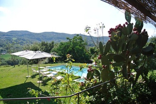 Bild 1 - Charmantes Bauernhaus mit Pool - 950.000,00 EUR Kaufpreis, ca.  600,00 m² Wohnfläche
