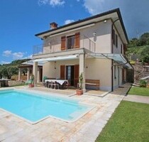 Villa mit Meerblick Toskana - 2.800.000,00&nbsp;EUR Kaufpreis, ca.&nbsp; 140,00&nbsp;m&sup2;&nbsp;Wohnfl&auml;che in Pietrasanta (PLZ: 55045)