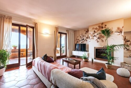 Bild 1 - Villa mit einmaligem Panoramablick auf das Meer