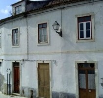 Baufälliges altes Gebäude. Gute Geschäftsgelegenheit! - Torres Novas