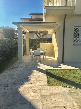 Bild 3 - 5 Zimmer Einfamilienhaus in Forte dei Marmi