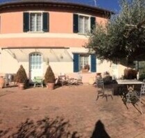 Villa Massarosa - 2.000.000,00&nbsp;EUR Kaufpreis, ca.&nbsp; 510,00&nbsp;m&sup2;&nbsp;Wohnfl&auml;che in Forte dei Marmi (PLZ: 55042)