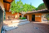 Bild 2 - 11 Zimmer Einfamilienhaus zum Kaufen in Monte Argentario