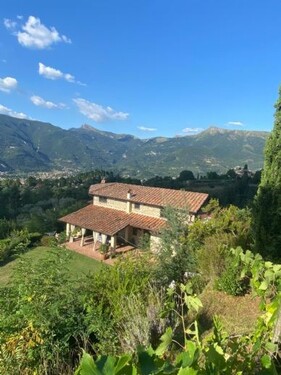 Bild 2 - 7 Zimmer Einfamilienhaus zum Kaufen in Forte dei marmi