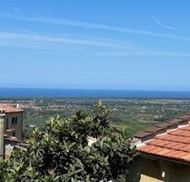 Wohnung mit Meerblick-Terrasse - 197.000,00&nbsp;EUR Kaufpreis, ca.&nbsp; 130,00&nbsp;m&sup2;&nbsp;Wohnfl&auml;che in Castagneto Carducc (PLZ: 57022)