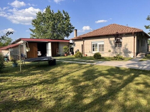 Bild 1 - Im Komitat Bacs-kiskun ein 300m2 Bauernhaus