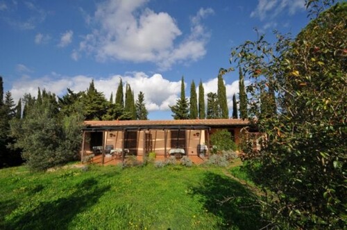 Bild 2 - 20 Zimmer Einfamilienhaus zum Kaufen in Follonica