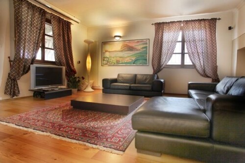 Bild 3 - 6 Zimmer Einfamilienhaus in Grosseto