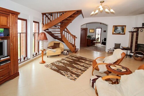 Bild 4 - Einfamilienhaus mit 495,00 m&sup2; in Debska Kuznia zum Kaufen