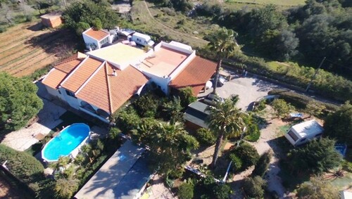 Bild 2 - 8 Zimmer Einfamilienhaus zum Kaufen in Carvoeiro