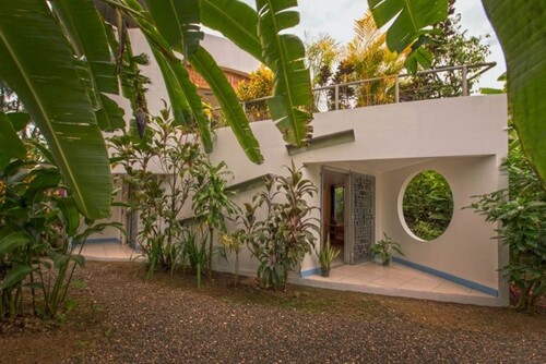 Bild 2 - 9 Zimmer Einfamilienhaus zum Kaufen in Jacó