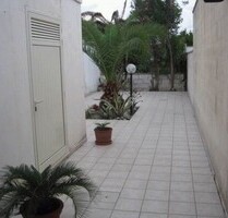 Haus am Meer - 210.000,00&nbsp;EUR Kaufpreis, ca.&nbsp; 100,00&nbsp;m&sup2;&nbsp;Wohnfl&auml;che in MELENDUGNO LECCE (PLZ: )