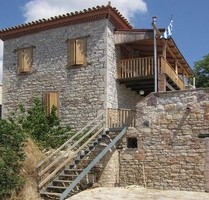 Weinkellerei im alten Steinhaus Region Nemea - Malantreni