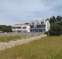 Villa 500m2 mit Pool - 999.000,00 EUR Kaufpreis, ca.  500,00 m² Wohnfläche in Novalja (PLZ: 53)