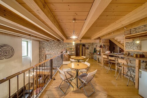 Bild 1 - Recently renovated Seminar househotel with lake