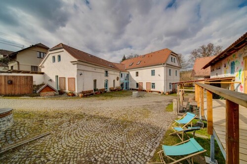 Bild 4 - Einfamilienhaus mit 886,00 m² in Uzenicky zum Kaufen