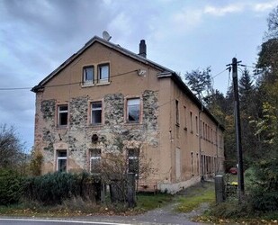 Ehemaliges denkmalgeschütztes Staatsgebäude - Hartenstein