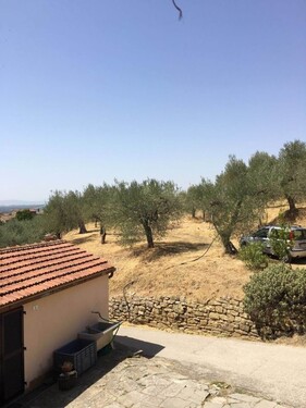 Bild 2 - 6 Zimmer Einfamilienhaus zum Kaufen in Cortona AR