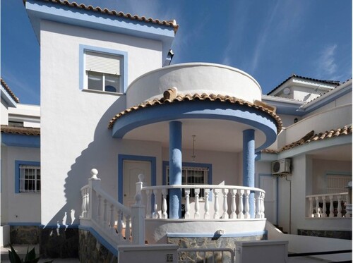 Bild 1 - Reihenhaus in Alicante - 175.000,00&nbsp;EUR Kaufpreis, ca.&nbsp; 105,00&nbsp;m&sup2;&nbsp;Wohnfl&auml;che