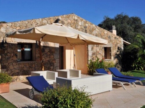 Bild 2 - 6 Zimmer Einfamilienhaus zum Kaufen in Porto Cervo