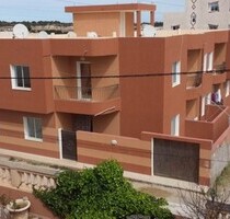 Mehrfamilienhaus - 380.000,00 EUR Kaufpreis, ca.  650,00 m² Wohnfläche in Akouda (PLZ: 4022)