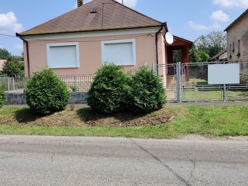 Bild 1 - Landhaus im Zalatal - 60.000,00 EUR Kaufpreis, ca.  80,00 m² Wohnfläche