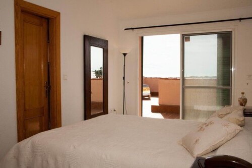 Bild 2 - 2 Zimmer Etagenwohnung zum Kaufen in Fuengirola