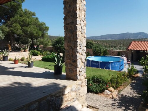 Bild 2 - 7 Zimmer Einfamilienhaus zum Kaufen in Salamina