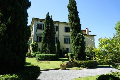 Bild 2 - 8 Zimmer Einfamilienhaus zum Kaufen in Forte dei Marmi