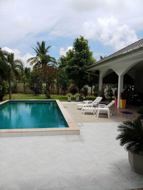 Bild 1 - Pool Villa for Sale - 250.000,00 EUR Kaufpreis, ca.  200,00 m² Wohnfläche