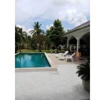 Pool Villa for Sale - 250.000,00 EUR Kaufpreis, ca.  200,00 m² Wohnfläche in Pattaya (PLZ: 20150)