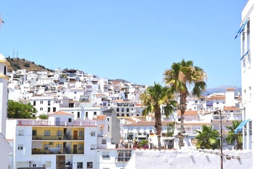 Bild 2 - 5 Zimmer Einfamilienhaus zum Kaufen in Torrox Pueblo