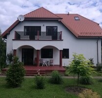 Villa in Polen - 425.000,00 EUR Kaufpreis, ca.  360,00 m² Wohnfläche in Ksiazenice (PLZ: 5)