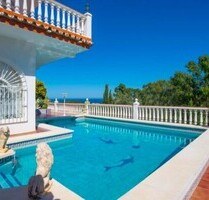 Strandnahe Villa nähe Marbella mit fantastischem Meerblick - Mijas Costa