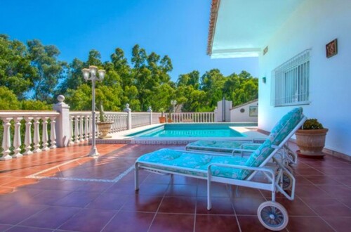 Bild 2 - 6 Zimmer Einfamilienhaus zum Kaufen in Mijas Costa