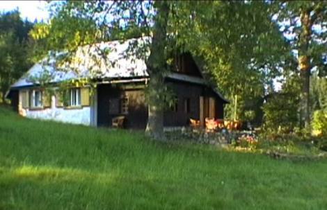 Bild 2 - 4 Zimmer Einfamilienhaus zum Kaufen in stare-hamry-grun