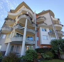 Attika mit Terrassen und See Blick - Verbania