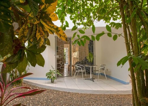 Bild 2 - 9 Zimmer Einfamilienhaus zum Kaufen in Jaco