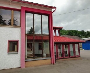 Gewerbeobjekt mit Wohnhaus - 495.000,00&nbsp;EUR Kaufpreis, ca.&nbsp; 83,00&nbsp;m&sup2;&nbsp;Wohnfl&auml;che in Schmalkalden (PLZ: 98574)