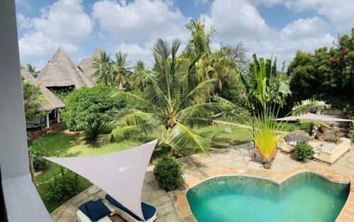 Bild 3 - 6 Zimmer Einfamilienhaus in Diani Beach