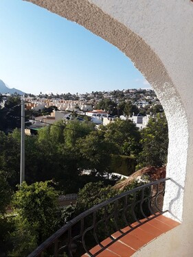 Bild 2 - 10 Zimmer Einfamilienhaus zum Kaufen in Calpe