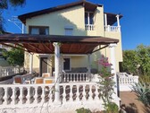 Bild 1 - Villa mit Meerblick in Foca zu verkaufen