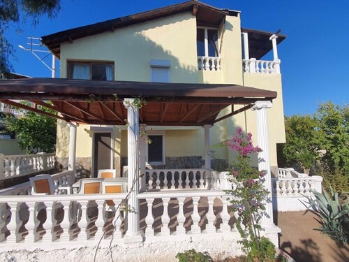 Bild 1 - Villa mit Meerblick in Foca zu verkaufen