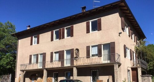 Bild 1 - Große Wohnung - 200.000,00 EUR Kaufpreis, ca.  220,00 m² Wohnfläche