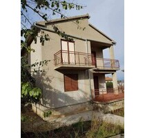 Haus am Meer - 170.000,00 EUR Kaufpreis, ca.  125,00 m² Wohnfläche in Preko (PLZ: 23273)